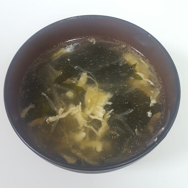 塩焼きそばの粉末ソースで!ネギわかめスープ